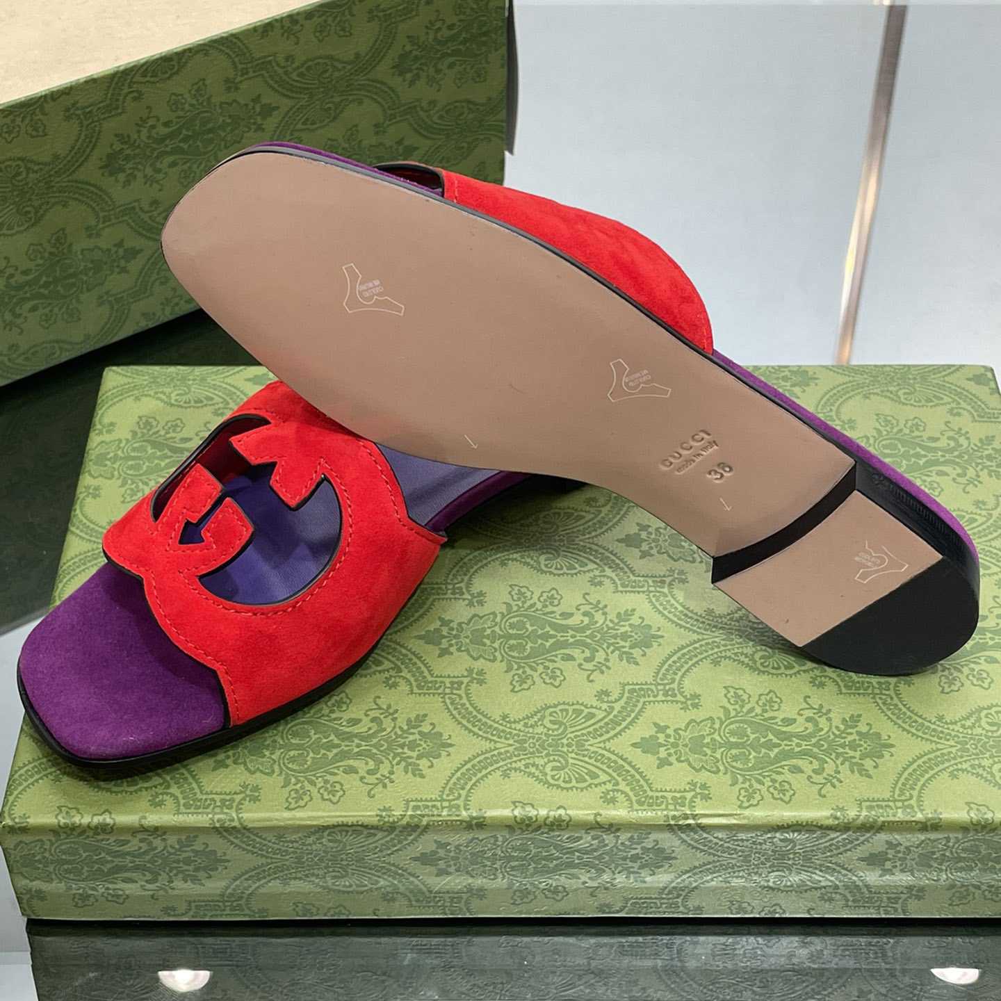 Gucci Women's Interlocking G Cut-out Slide Sandal - EUR FASHION