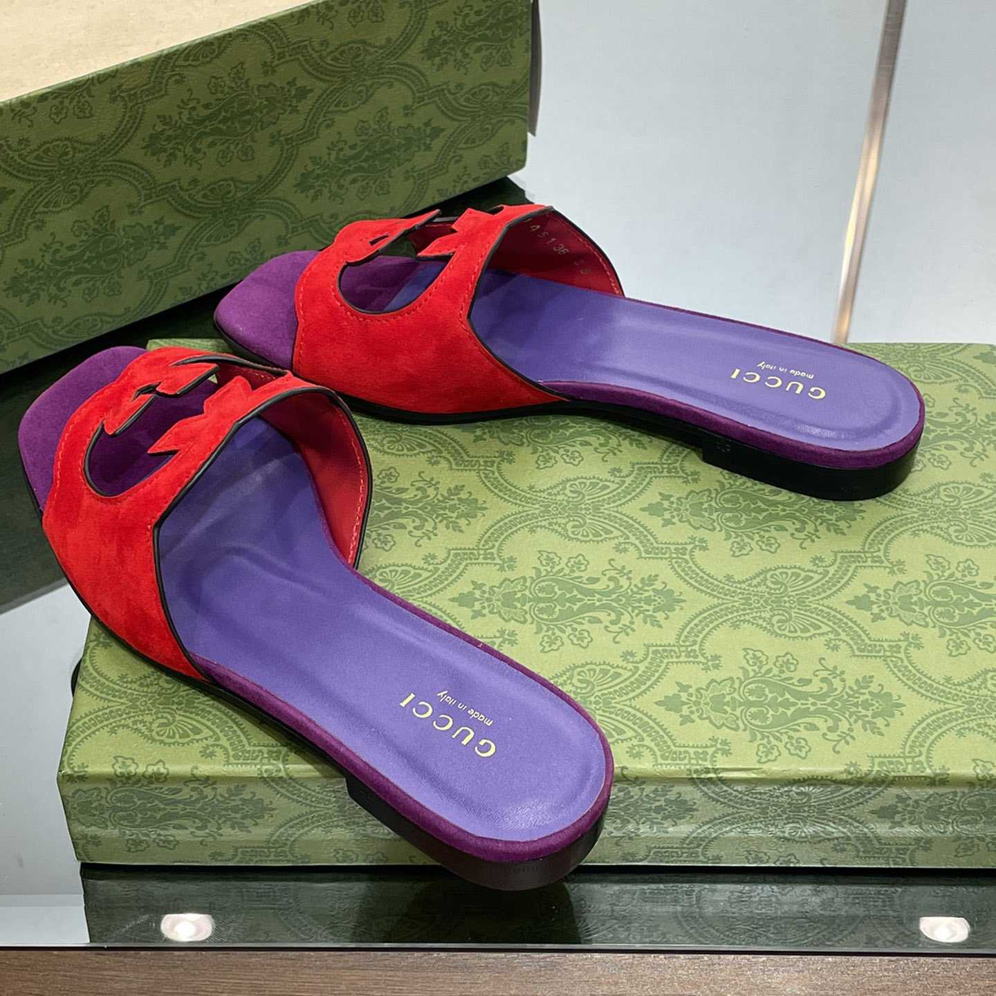 Gucci Women's Interlocking G Cut-out Slide Sandal - EUR FASHION