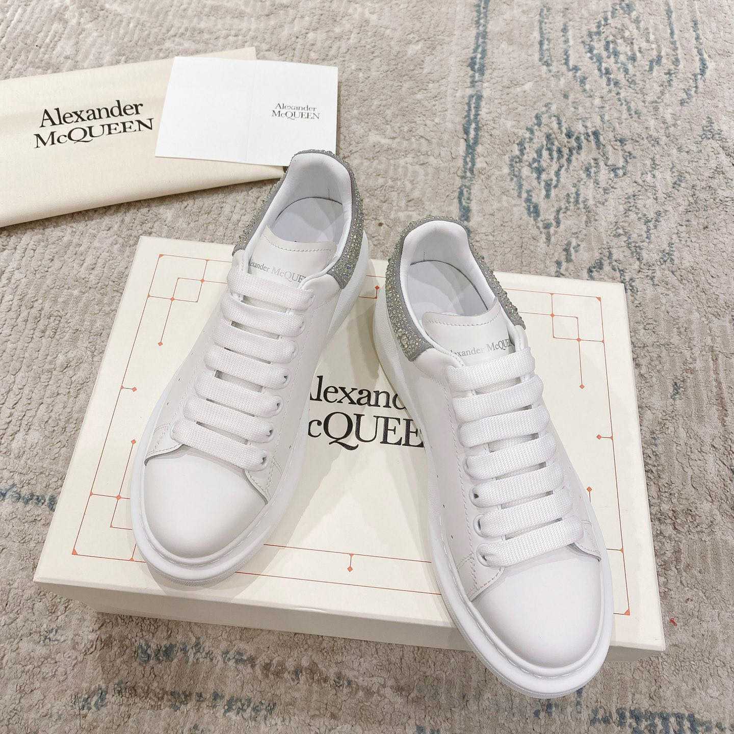 Alexander Mqueen Oversized Sneaker In White - EUR FASHION