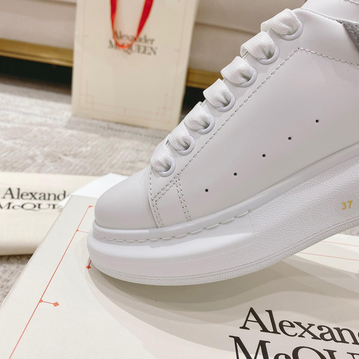 Alexander Mqueen Oversized Sneaker In White - EUR FASHION