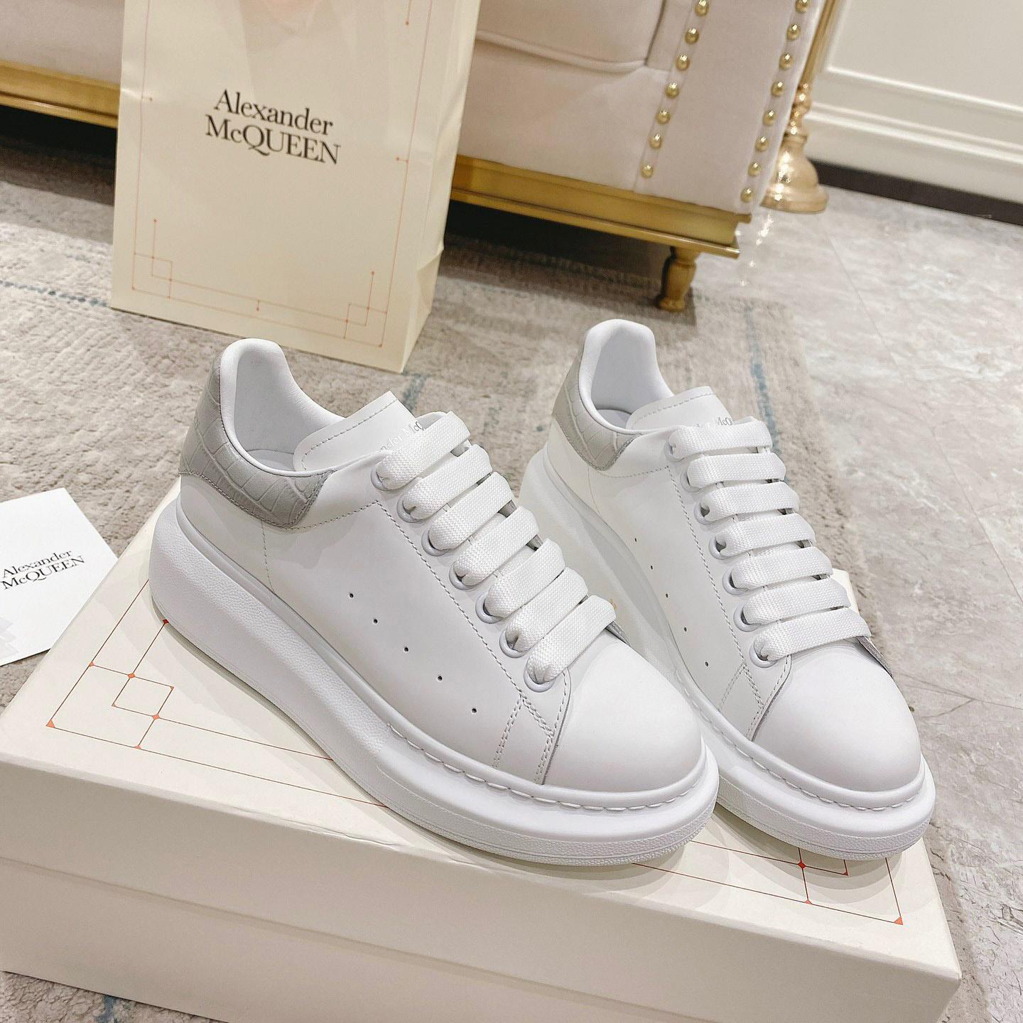 Alexander Mqueen Oversized Sneaker In White/Grey - EUR FASHION