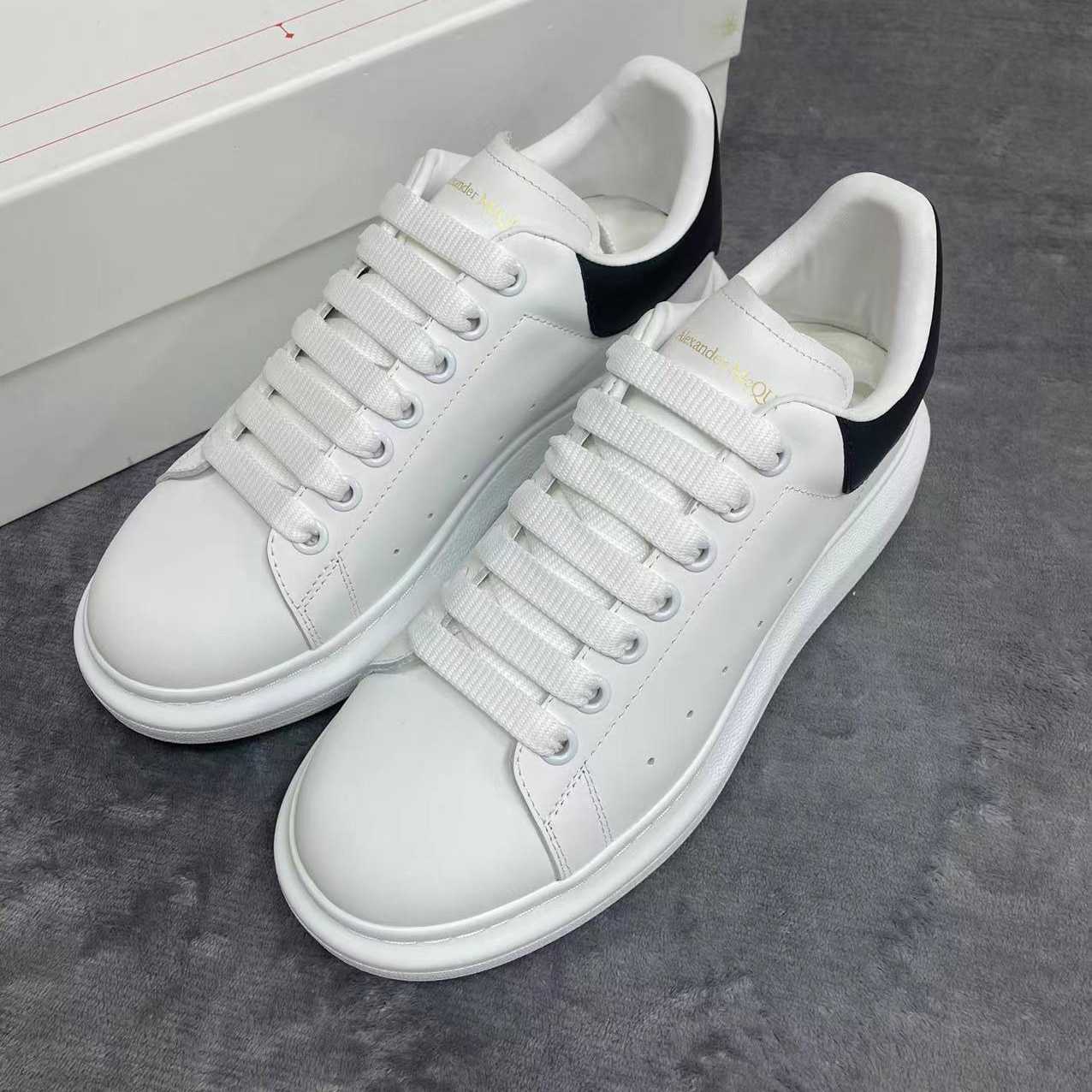 Alexander Mqueen Oversized Sneaker In White - EUR FASHION