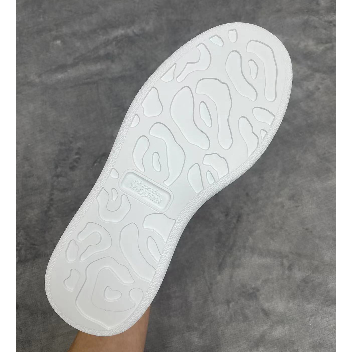 Alexander Mqueen Oversized Sneaker In White - EUR FASHION