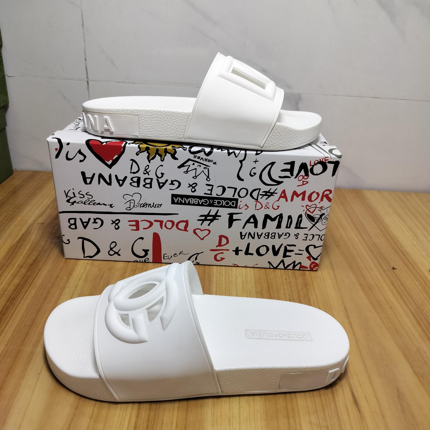 Dolce & Gabbana Rubber Beachwear Slides With DG Millennials Logo - EUR FASHION