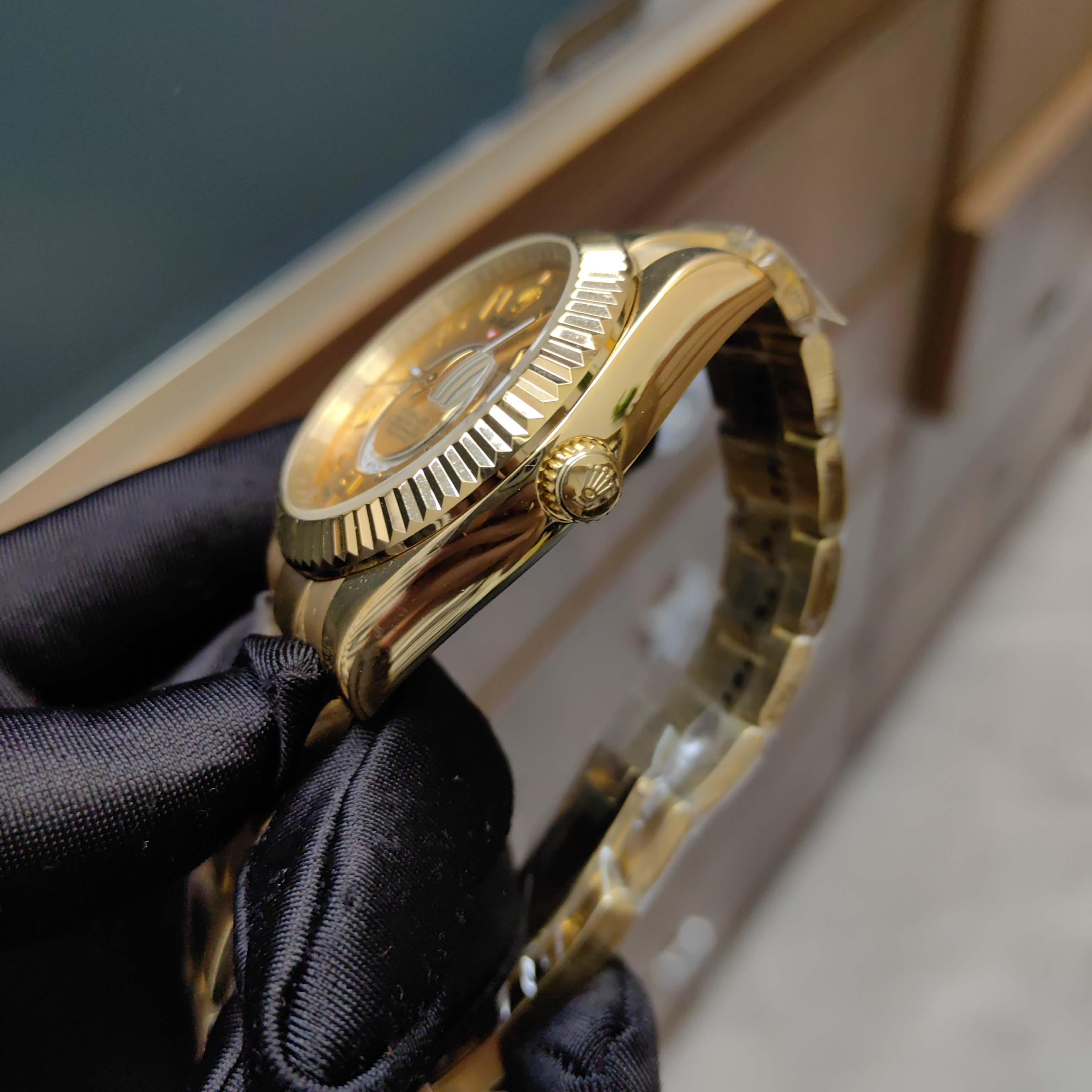 Rolex Watch - EUR FASHION