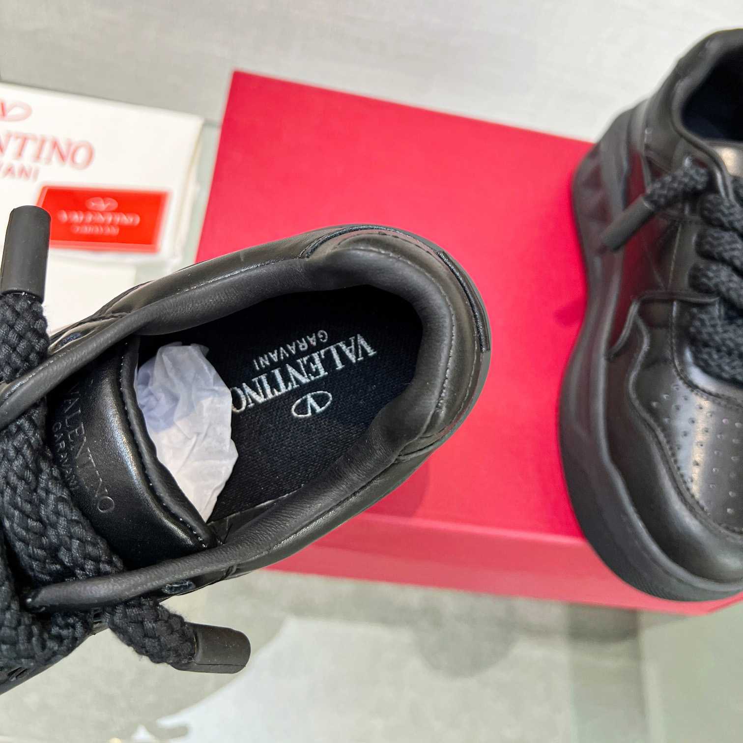 Valenti One Stud XL Nappa Leather Low-Top Sneaker - EUR FASHION