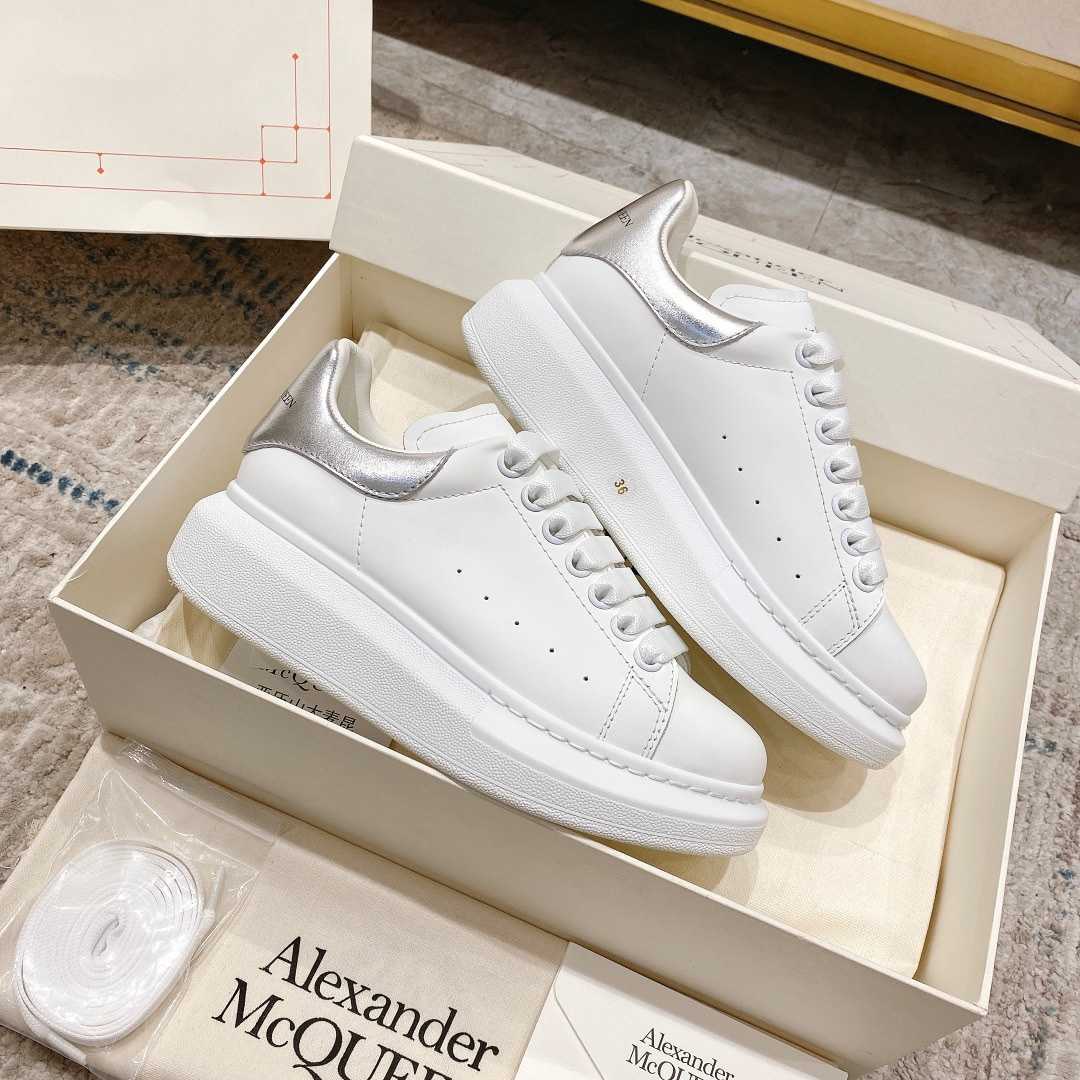 Alexander Mqueen Oversized Sneaker In White - EUR FASHION