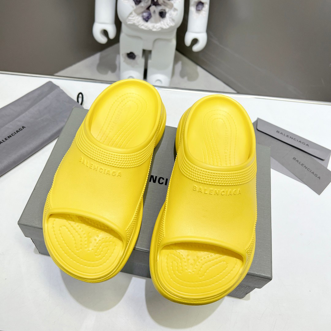 Balenciaga Women's Pool Crocs™ Slide Sandal In Yellow - EUR FASHION