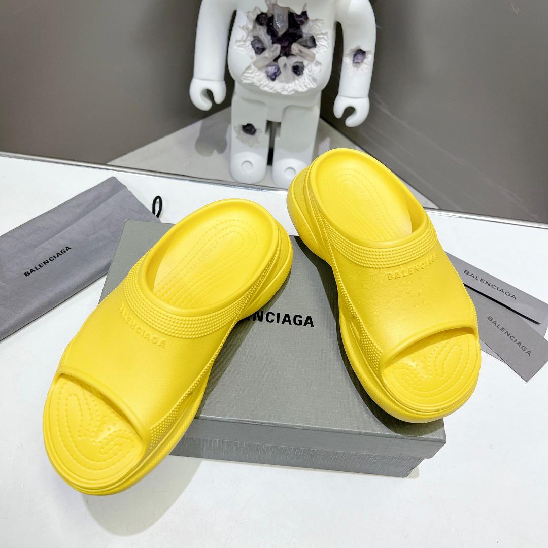 Balenciaga Women's Pool Crocs™ Slide Sandal In Yellow - EUR FASHION