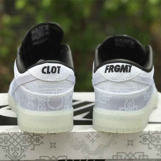 CLOT x fragment x Nike Dunk Low Sneaker       FN0315-110 - EUR FASHION