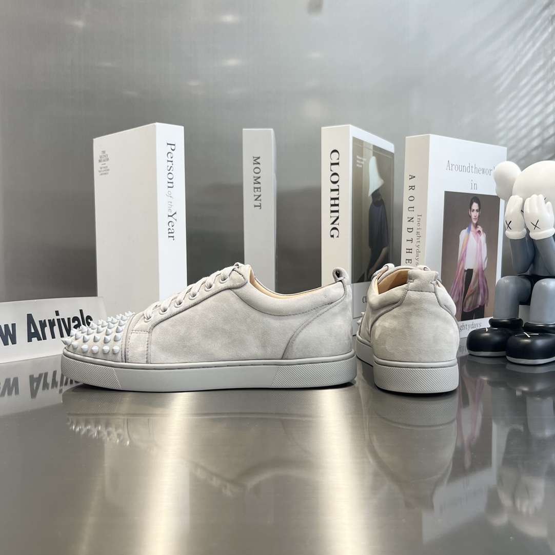 Christian Louboutin Louis Orlato Spiked Low-Top Sneakers - EUR FASHION