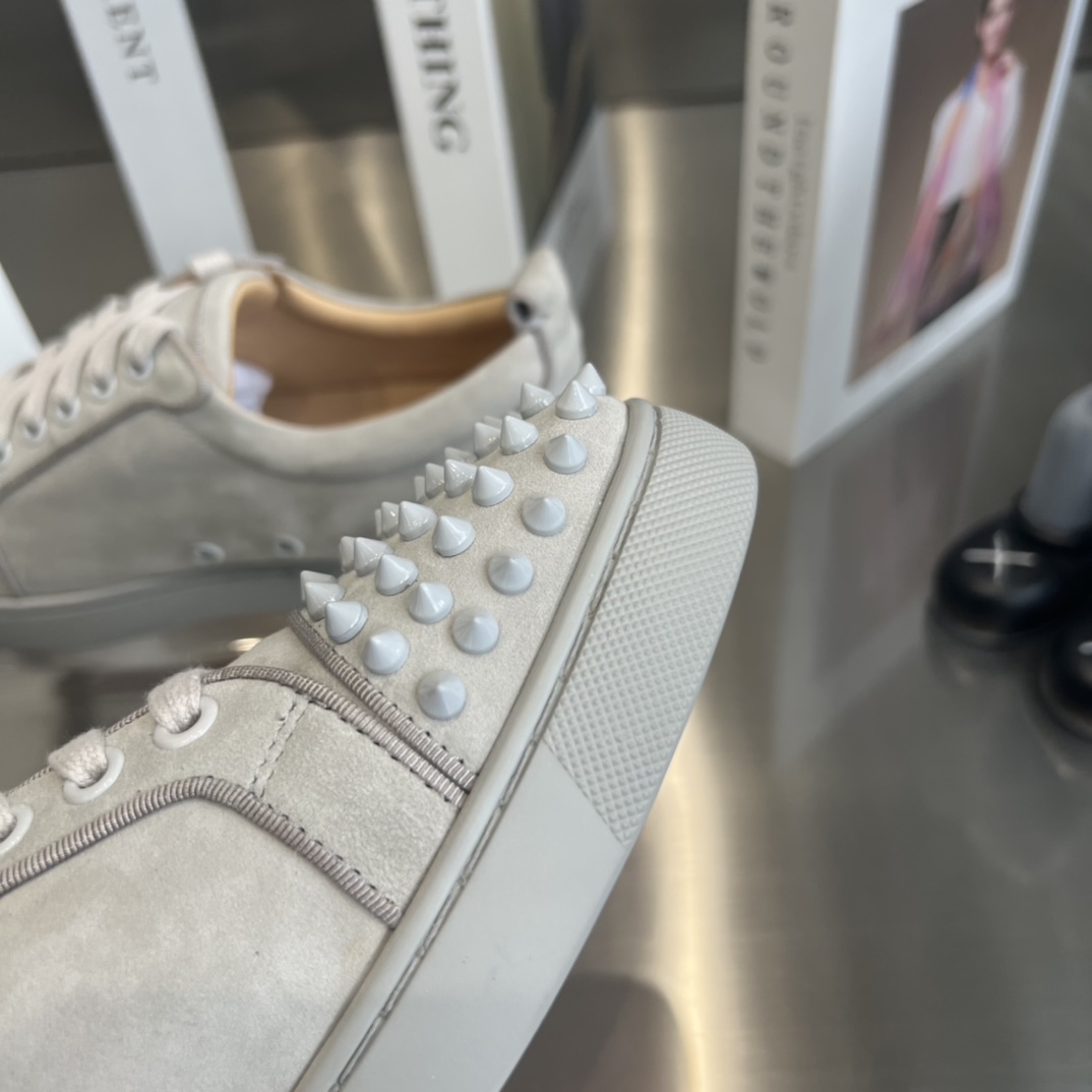 Christian Louboutin Louis Orlato Spiked Low-Top Sneakers - EUR FASHION