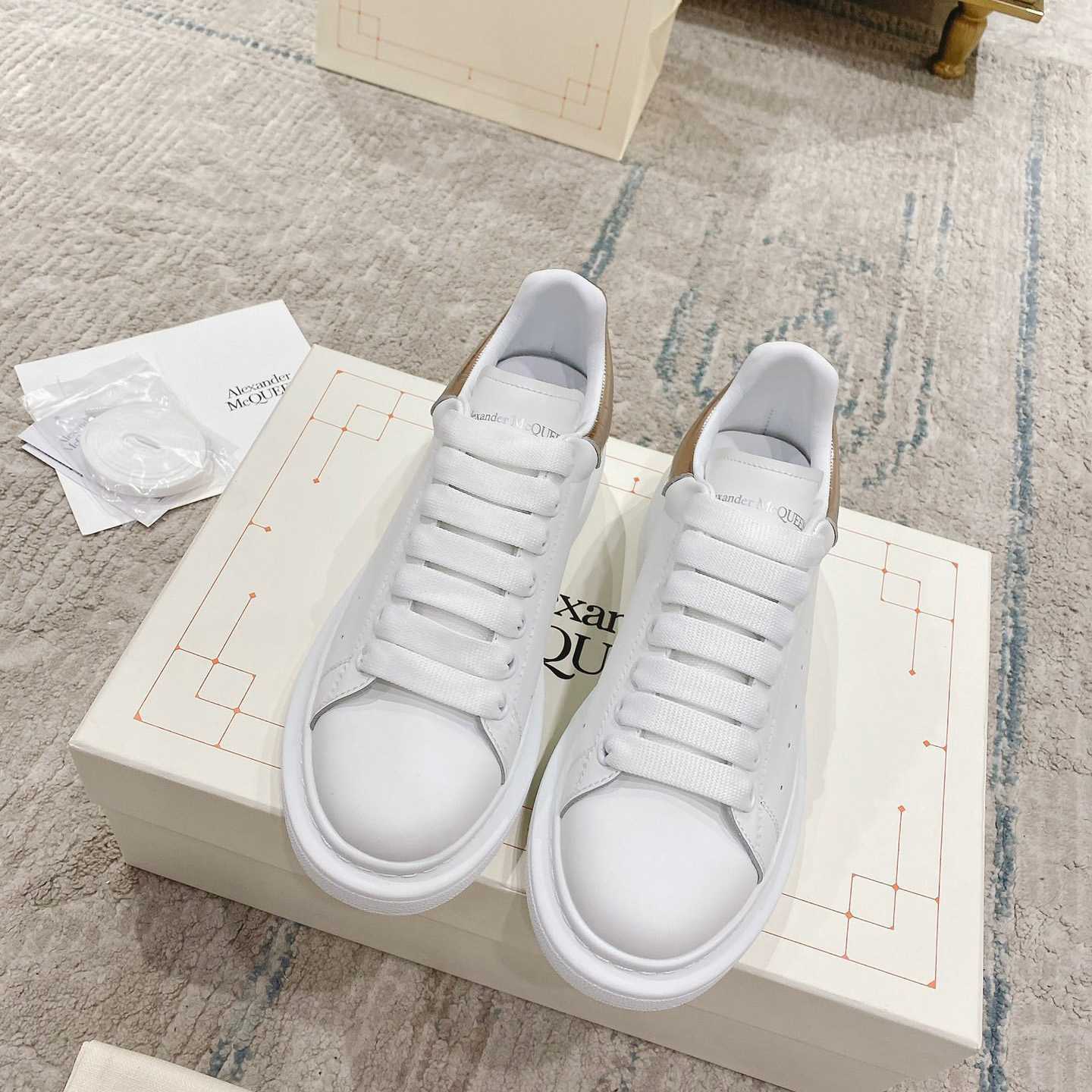 Alexander Mqueen Oversized Sneaker In White - EUR FASHION
