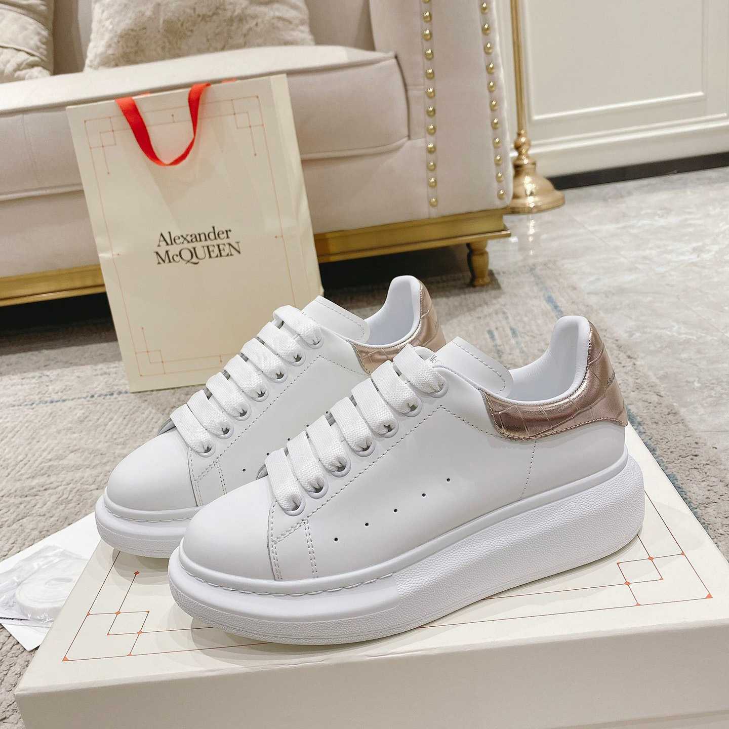 Alexander Mqueen Oversized Sneaker In White - EUR FASHION