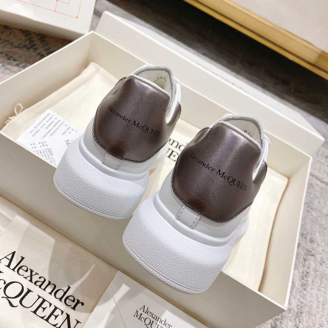Alexander Mqueen Oversized Sneaker In White - EUR FASHION