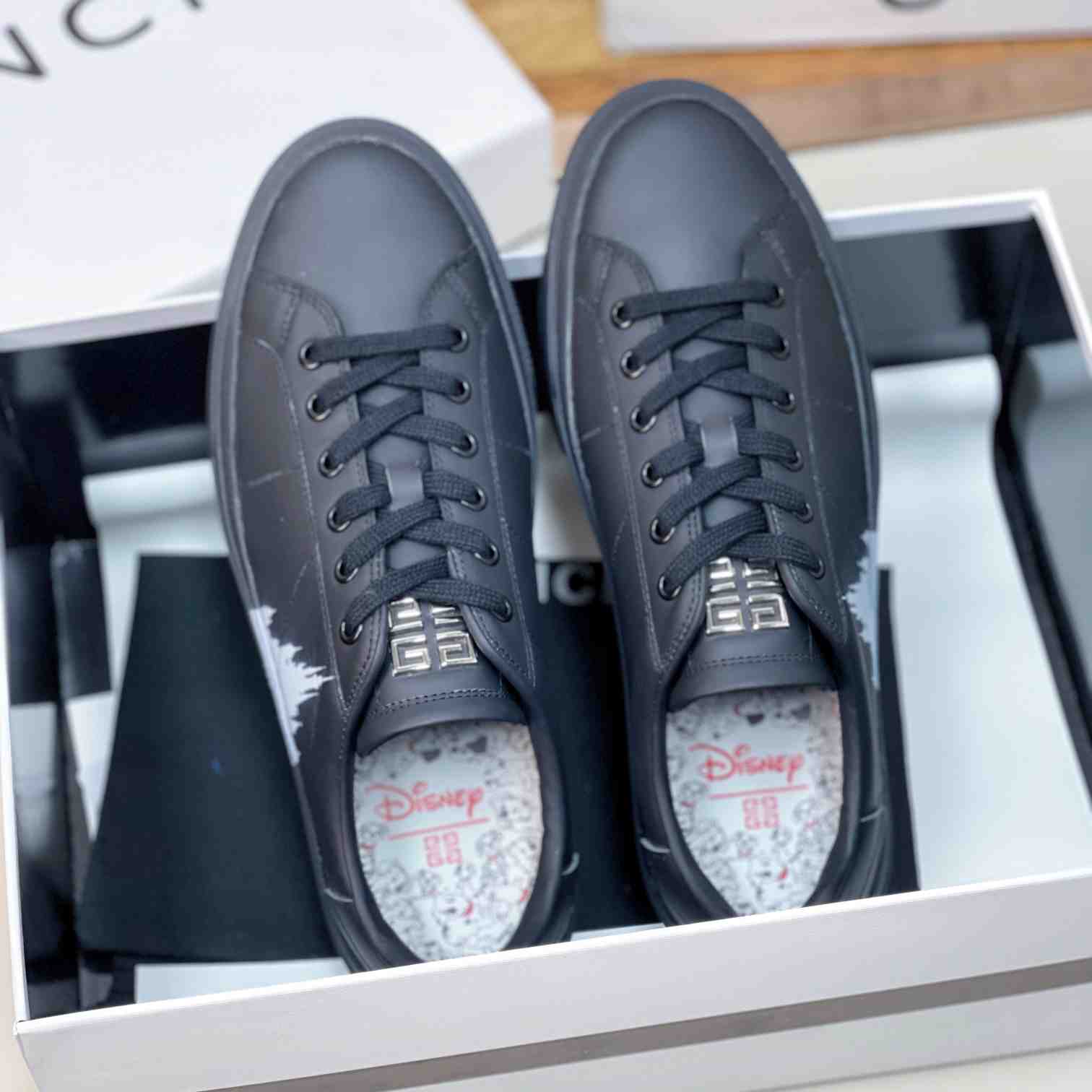 Givenchy City Sport Castle Sneakers In Leather - EUR FASHION
