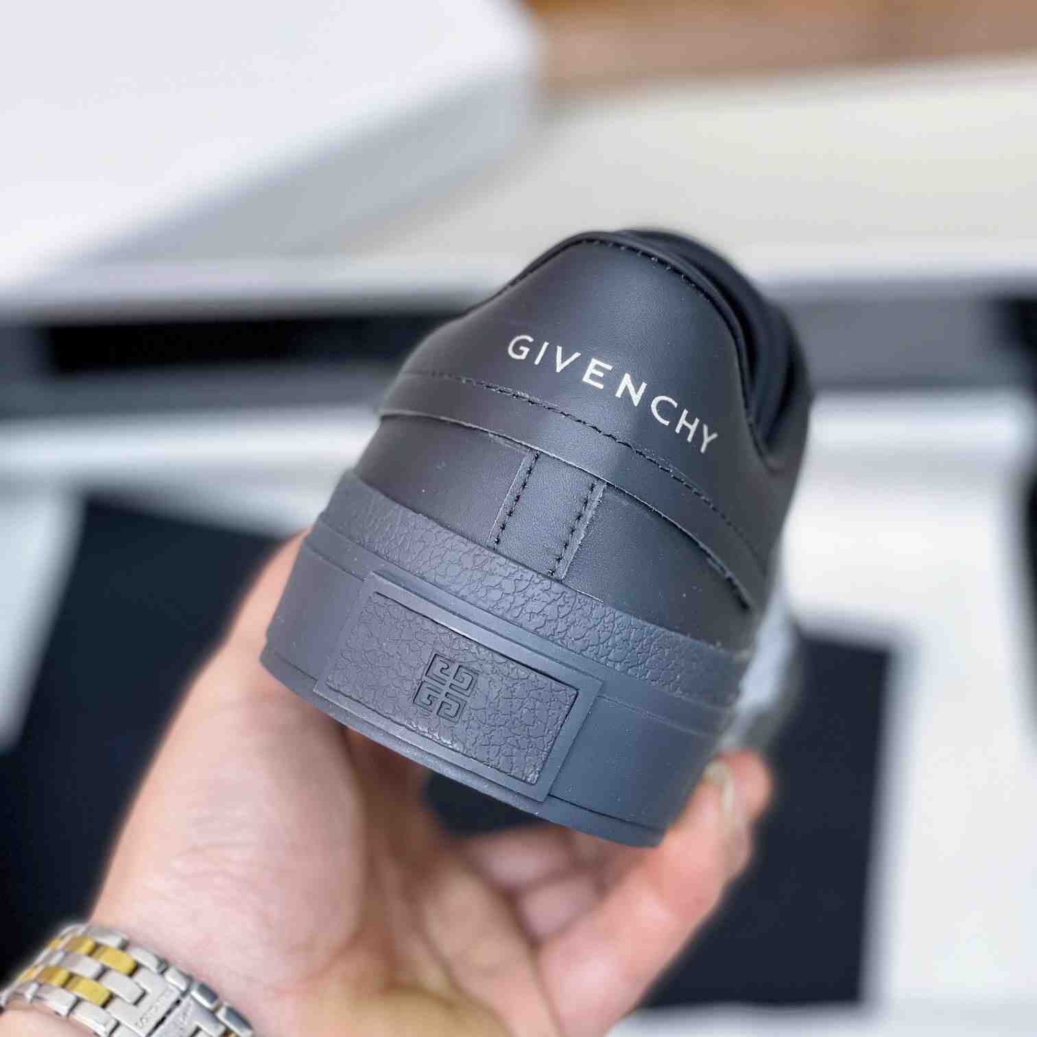 Givenchy City Sport Castle Sneakers In Leather - EUR FASHION