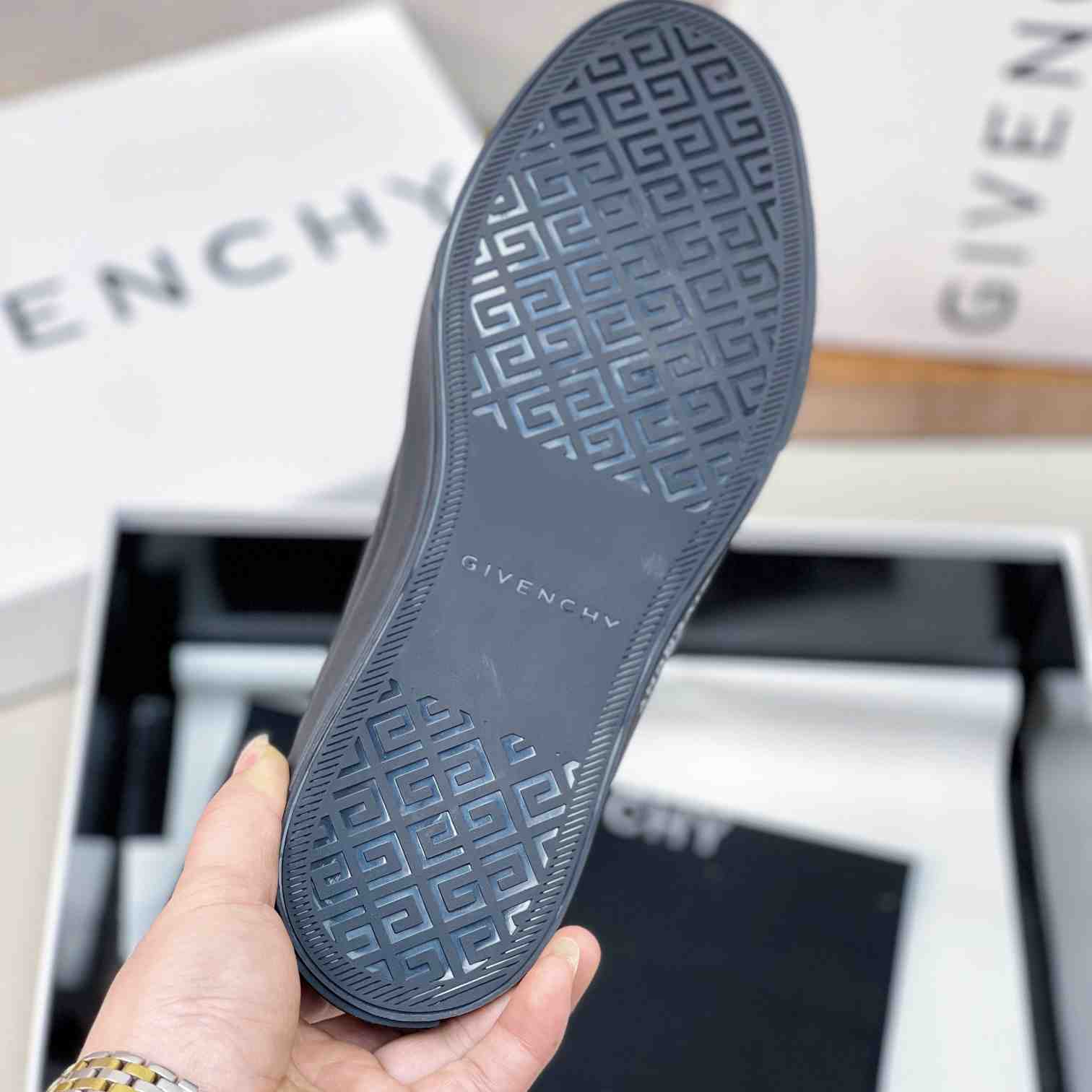 Givenchy City Sport Castle Sneakers In Leather - EUR FASHION