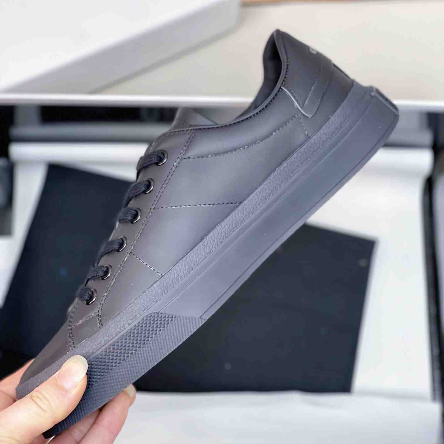 Givenchy City Sport Castle Sneakers In Leather - EUR FASHION