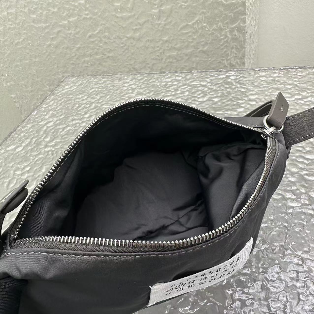 Maison Margiela Glam Slam Classique Medium Shoulder Bag(39-40-18-6cm) - EUR FASHION