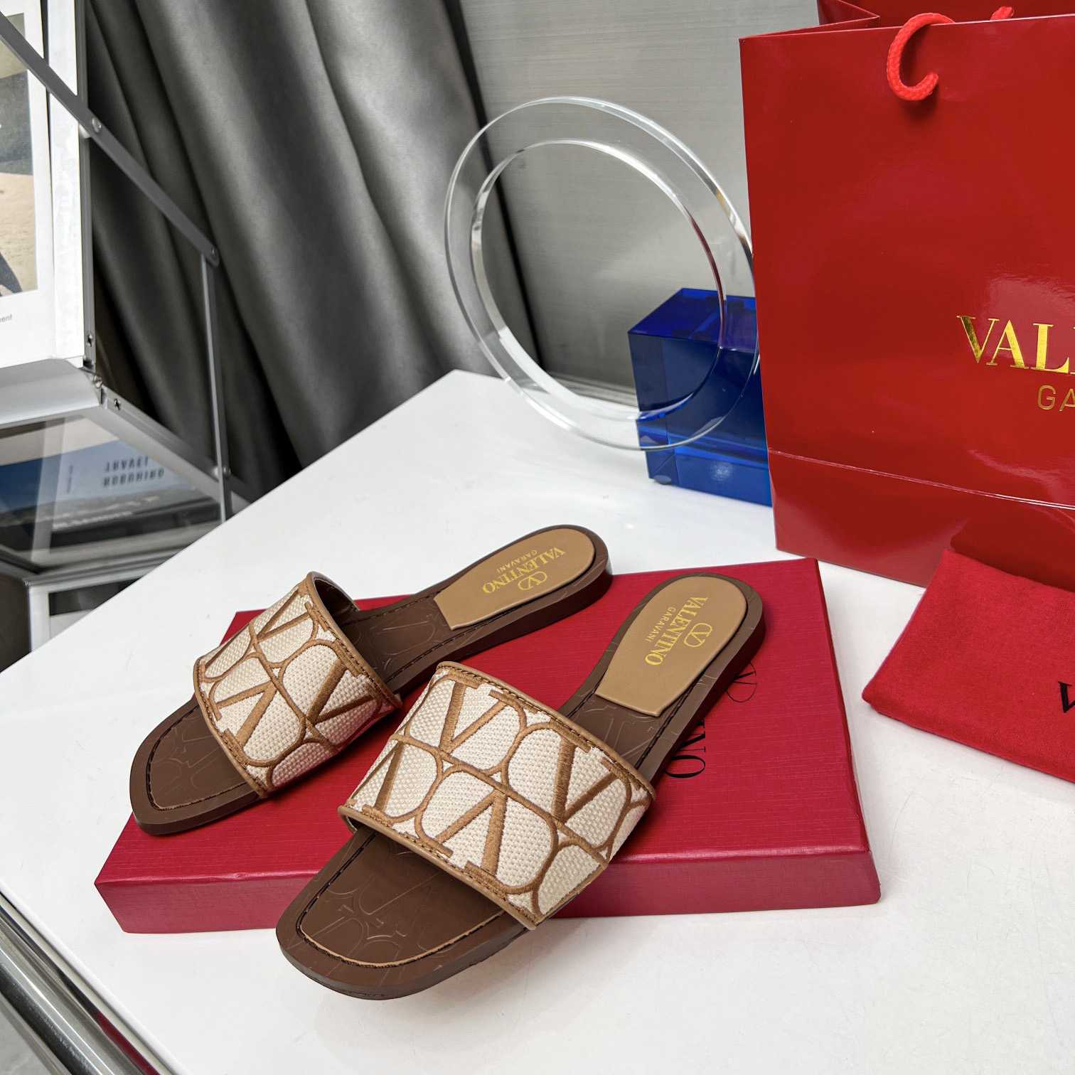 Valenti Toile Iconographe Slide Sandal  - EUR FASHION