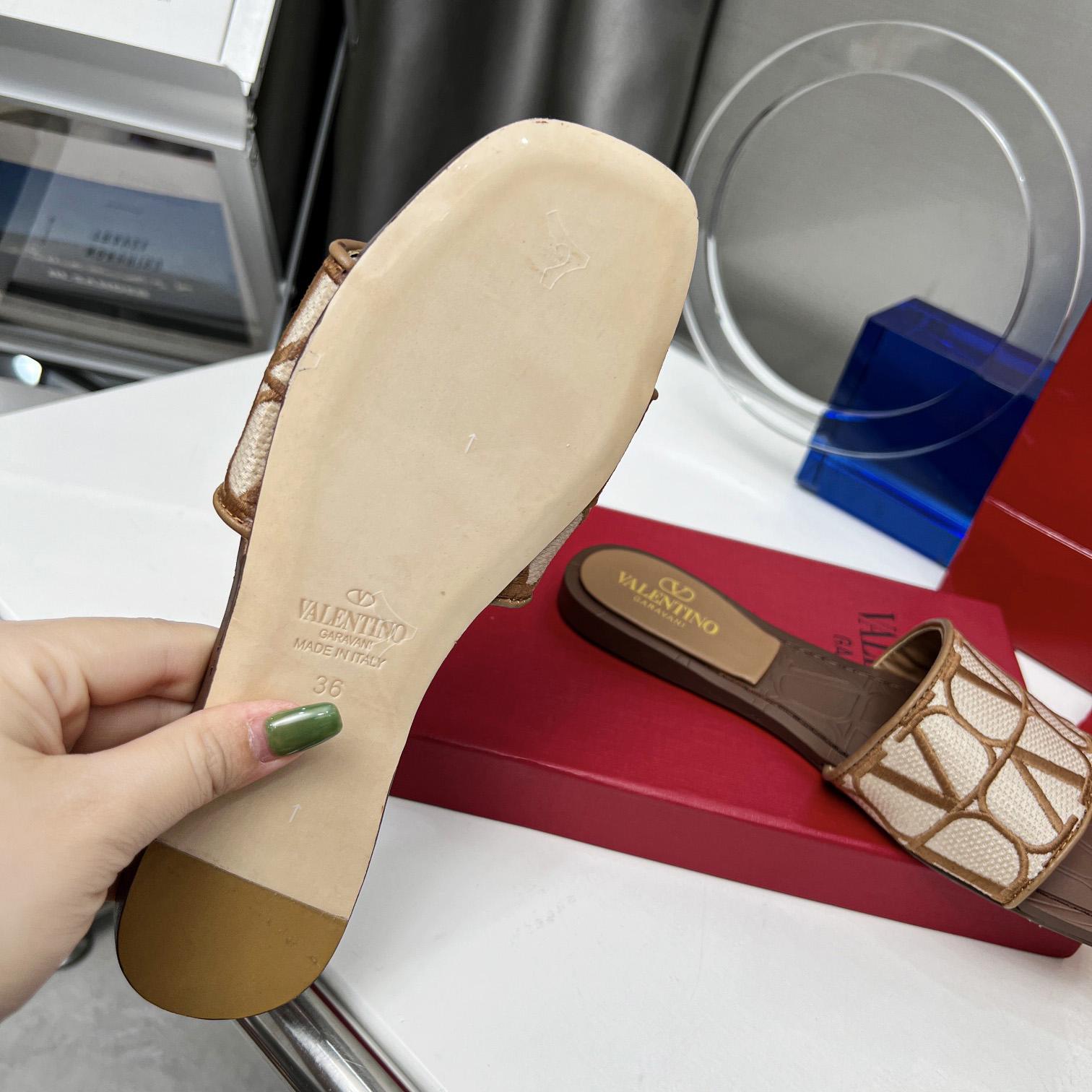 Valenti Toile Iconographe Slide Sandal  - EUR FASHION
