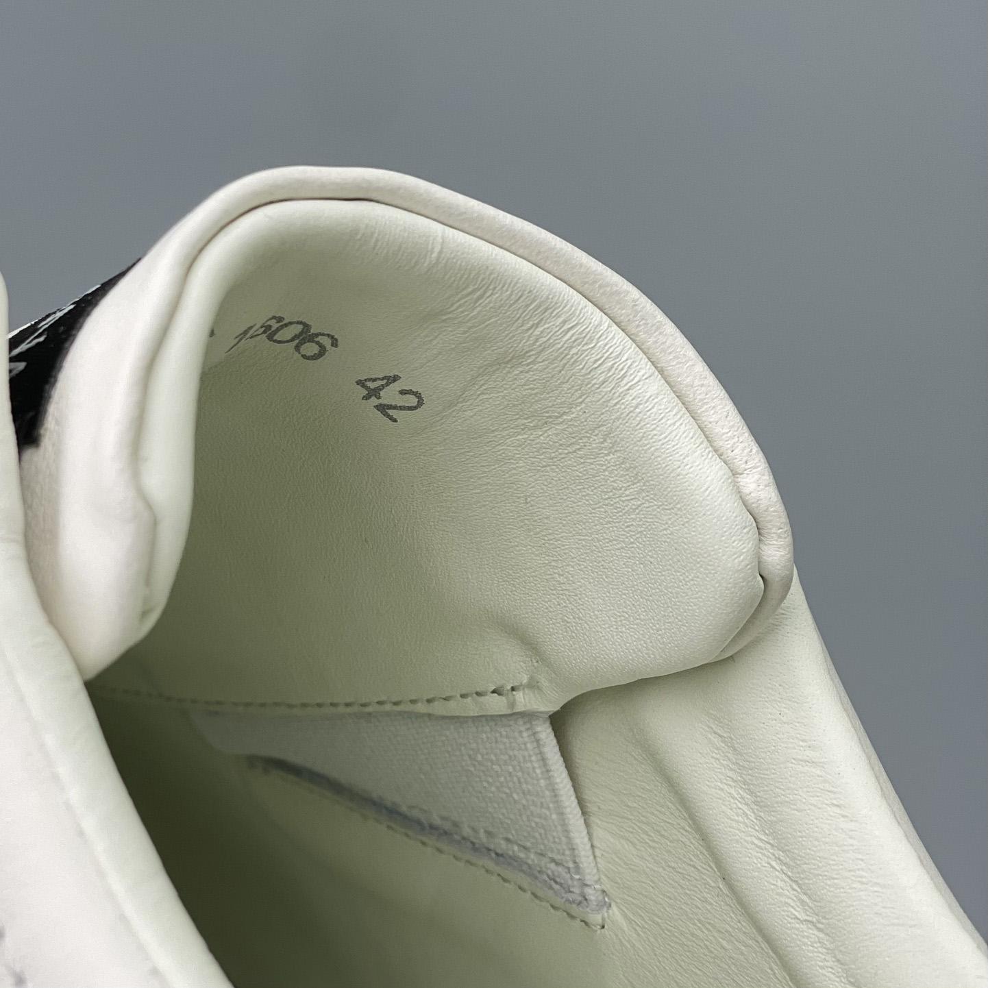 Dolce & Gabbana Calfskin Portofino Sneakers With Embroidery And Studs - EUR FASHION