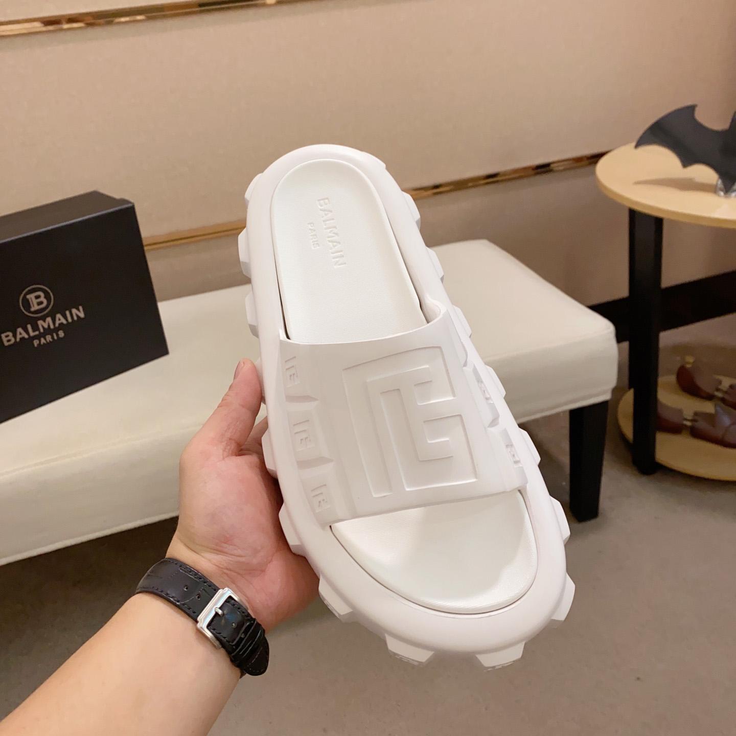 Balmain Embossed-logo Detail Slides - EUR FASHION