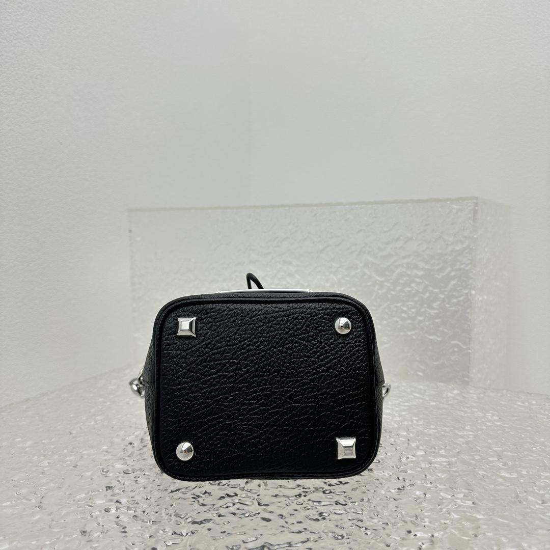 Maison Margiela Women's Bucket Bag(15x23×15cm) - EUR FASHION