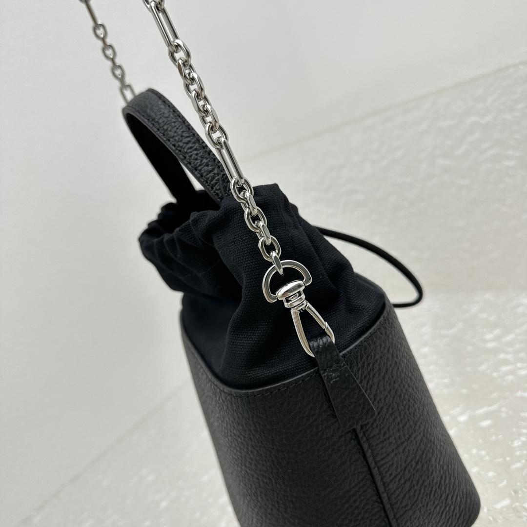 Maison Margiela Women's Bucket Bag(15x23×15cm) - EUR FASHION