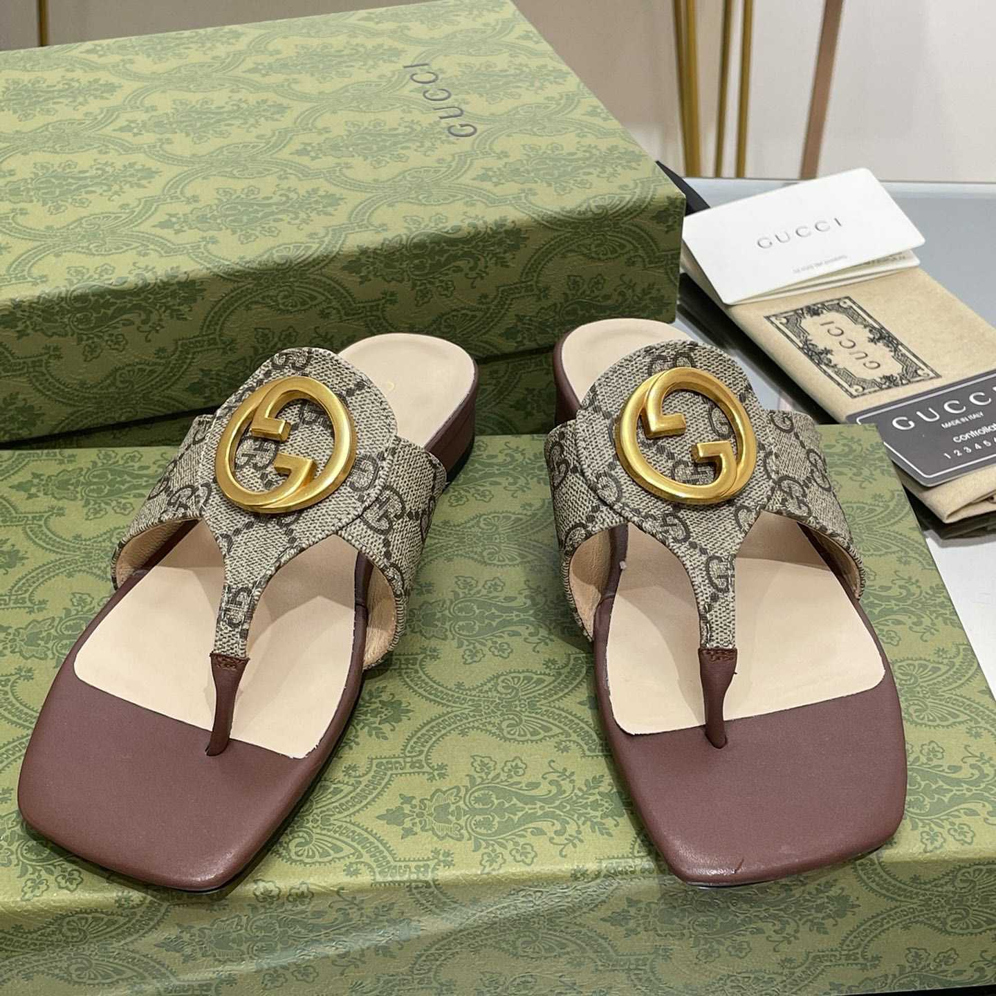 Gucci Womens Gucci Blondie Thong Sandal - EUR FASHION