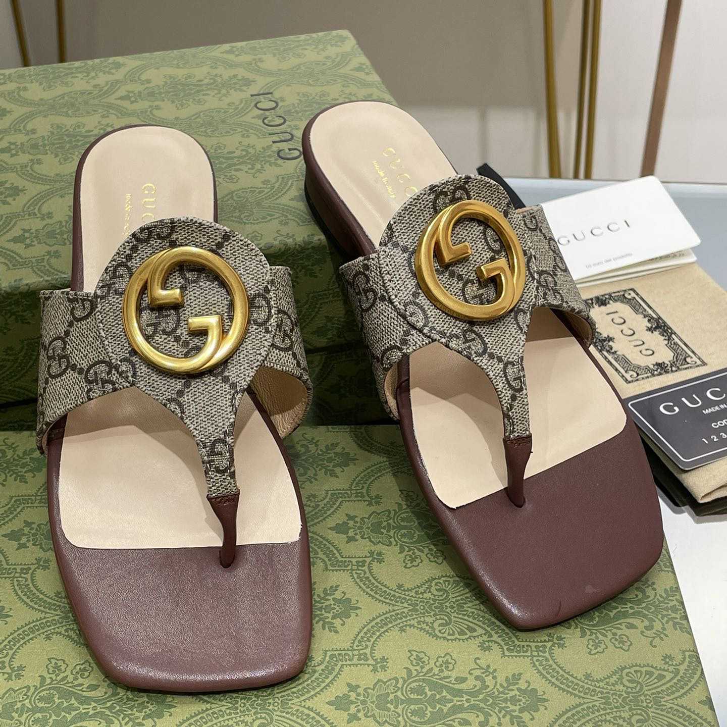 Gucci Womens Gucci Blondie Thong Sandal - EUR FASHION
