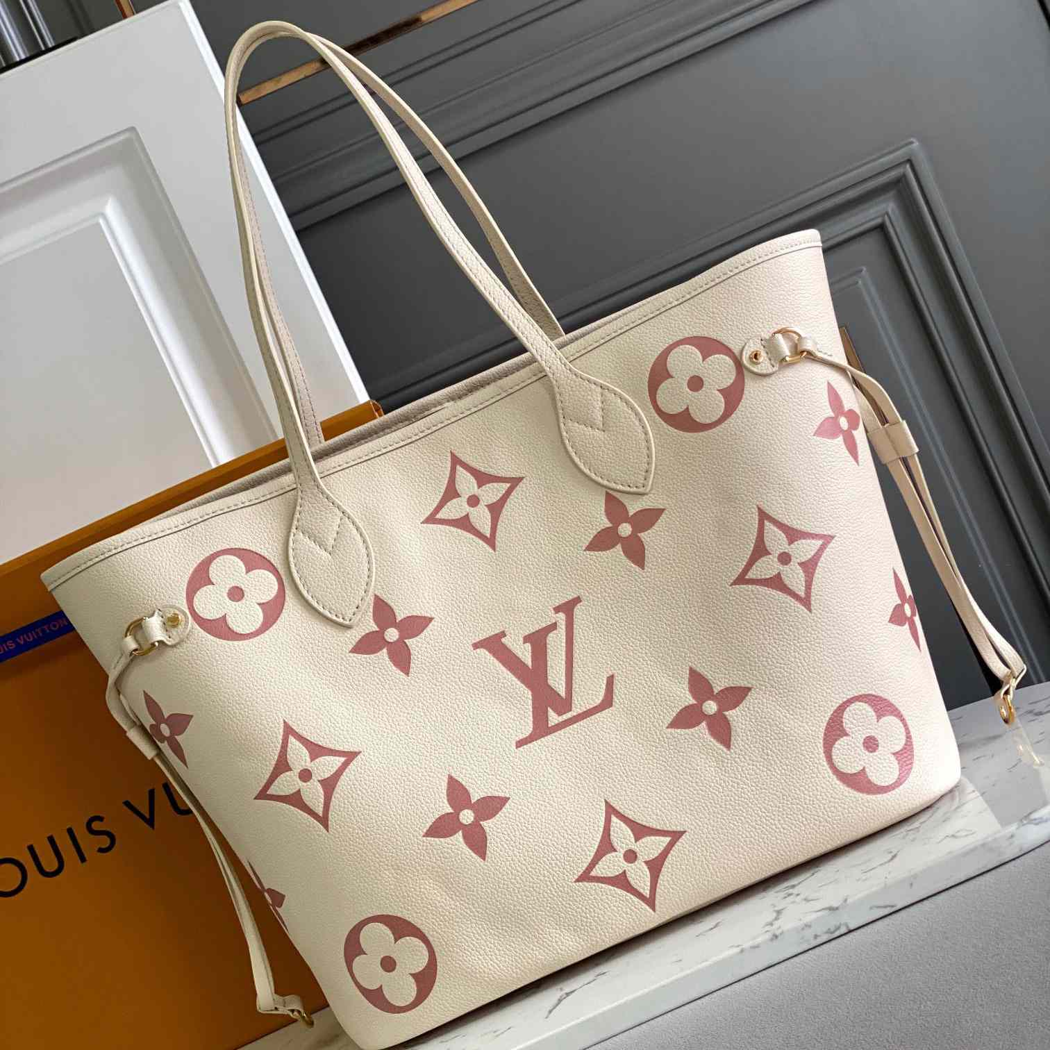 Louis Vuitton Neverfull MM Tote (32x29x17CM)    M21579 - EUR FASHION