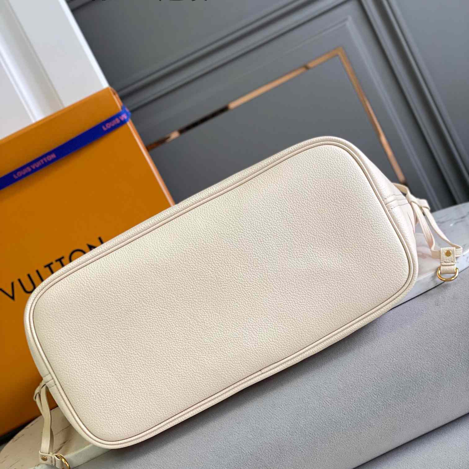 Louis Vuitton Neverfull MM Tote (32x29x17CM)    M21579 - EUR FASHION