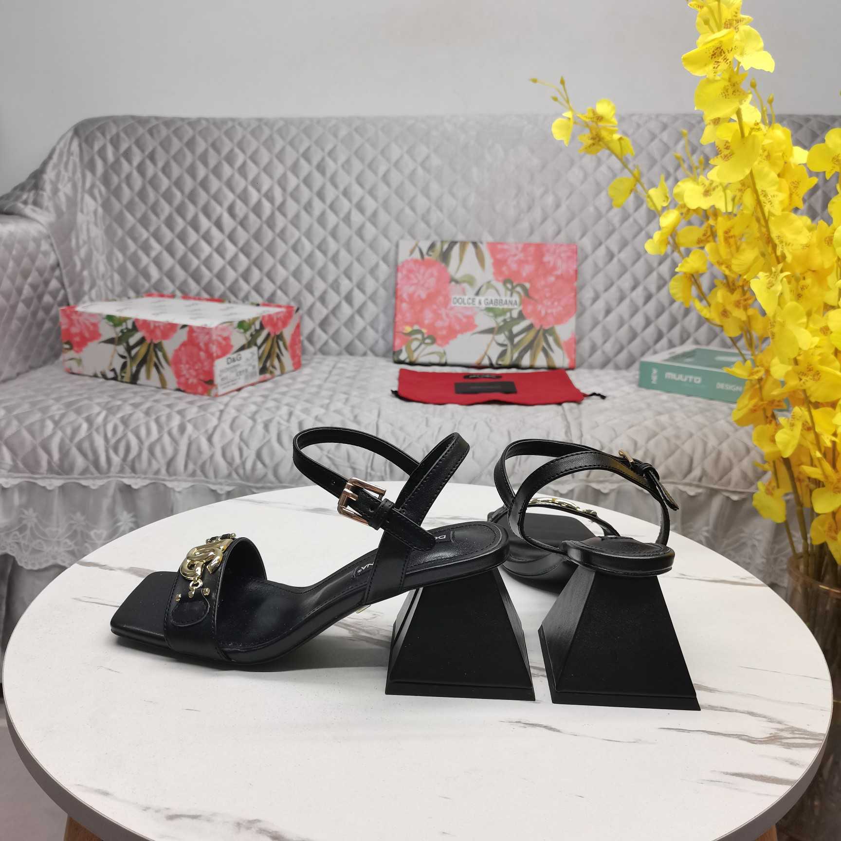 Dolce & Gabbana Nappa-look Fabric Sandals - EUR FASHION