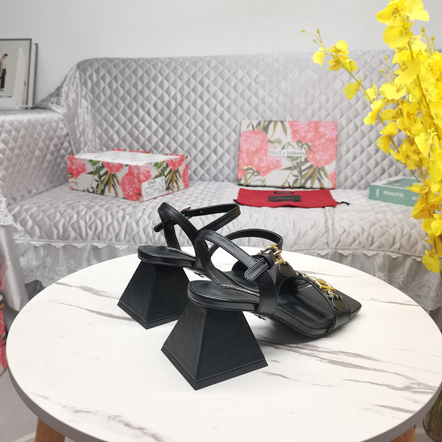Dolce & Gabbana Nappa-look Fabric Sandals - EUR FASHION