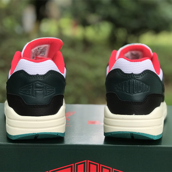 LeBron x Nike Air Max 1 “Liverpool” Sneaker           FB8914-100 - EUR FASHION
