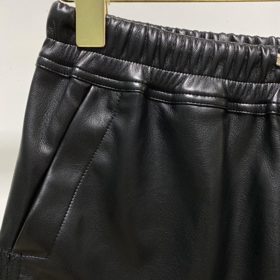 Rick Owens Black Boxer Leather Shorts - EUR FASHION
