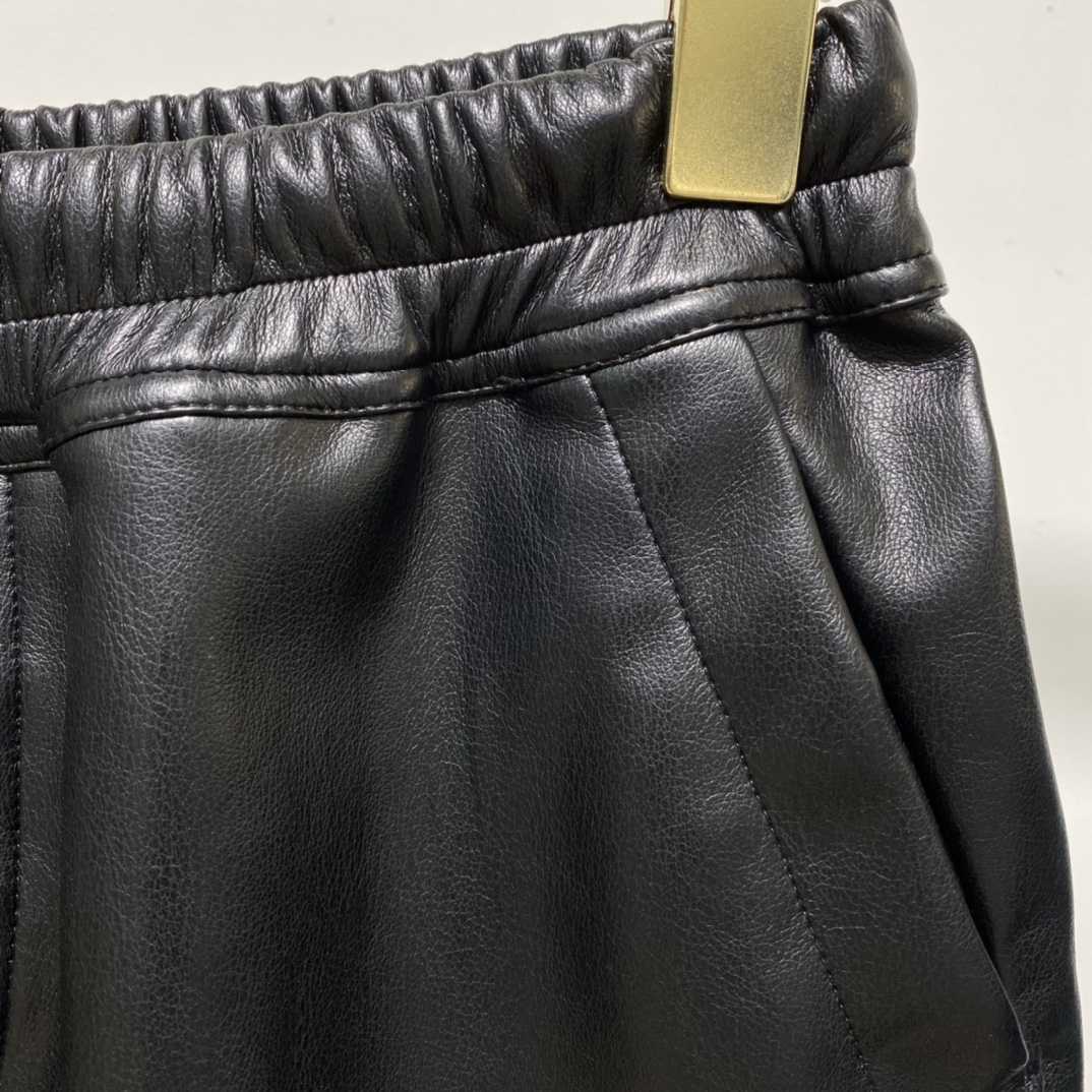 Rick Owens Black Boxer Leather Shorts - EUR FASHION