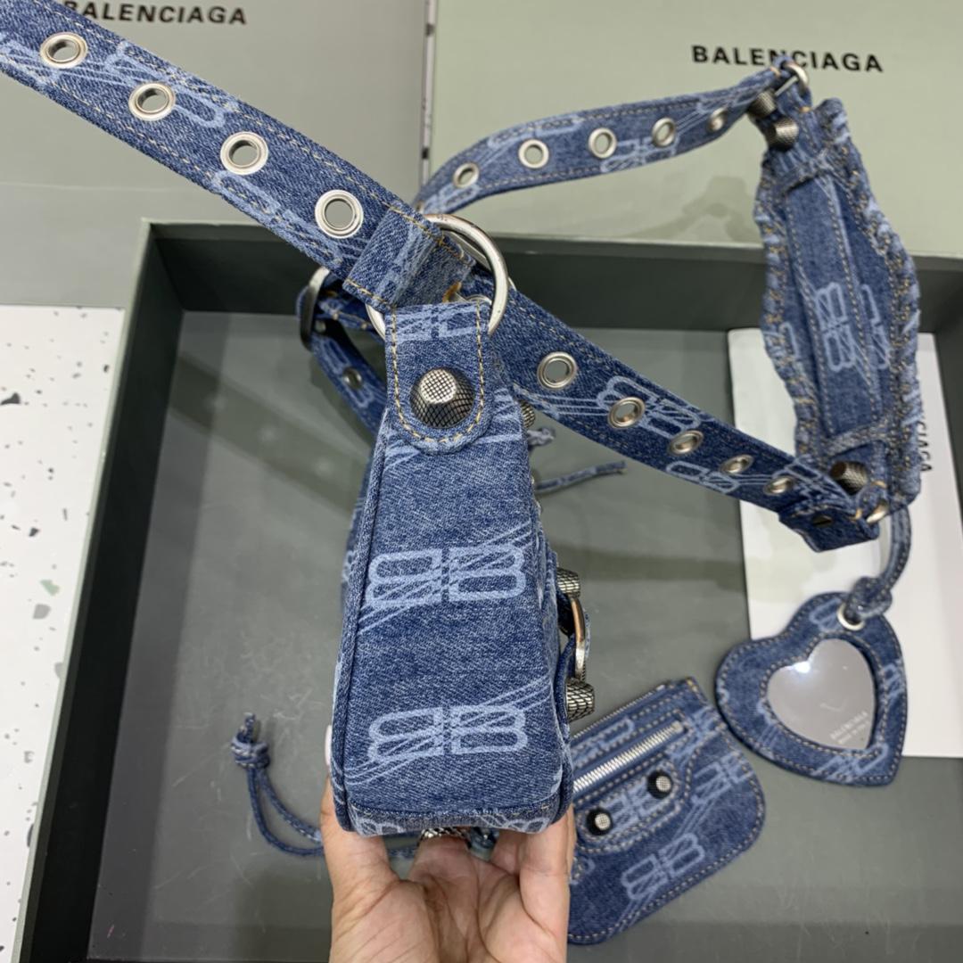 Balenciaga Le Cagole XS Shoulder Bag BB Monogram Bleached Denim In Blue   (26-12-6cm) - EUR FASHION