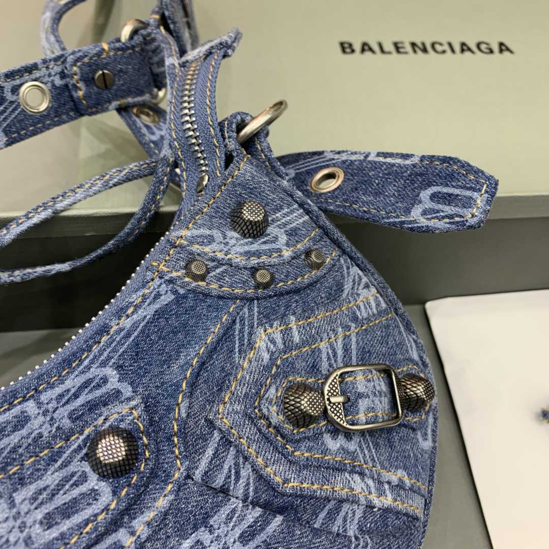 Balenciaga Le Cagole XS Shoulder Bag BB Monogram Bleached Denim In Blue   (26-12-6cm) - EUR FASHION