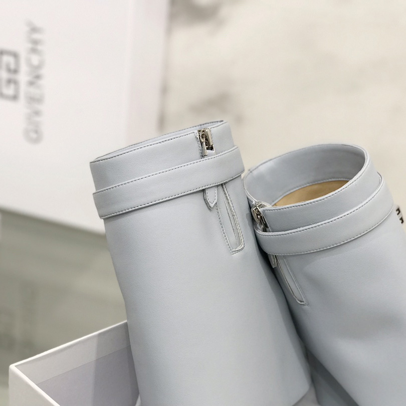 Givenchy Shark Lock Ankle Boots In Leather - EUR FASHION
