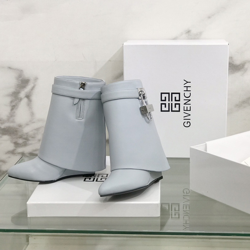 Givenchy Shark Lock Ankle Boots In Leather - EUR FASHION