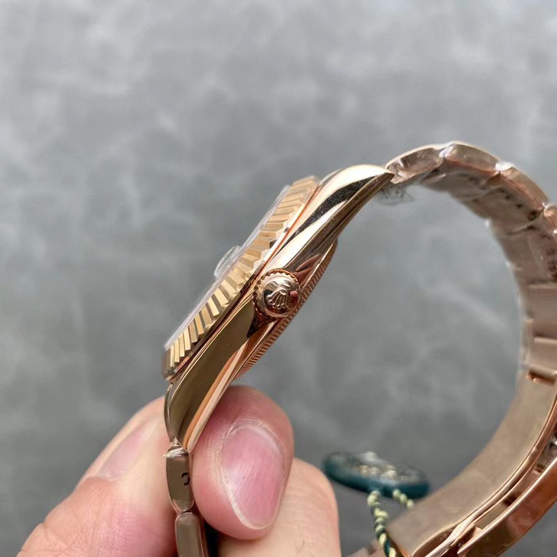 Rolex Sky-Dweller Rose Gold Watch - EUR FASHION