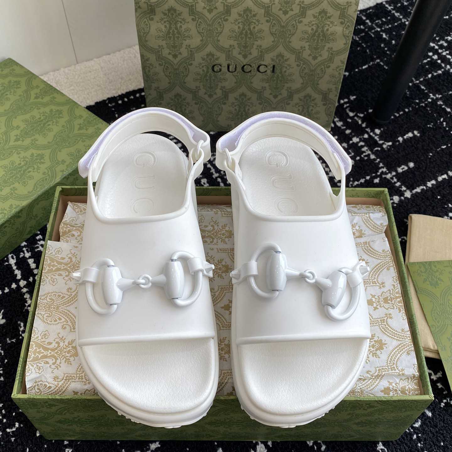 Gucci Horsebit Flatform Sandal - EUR FASHION