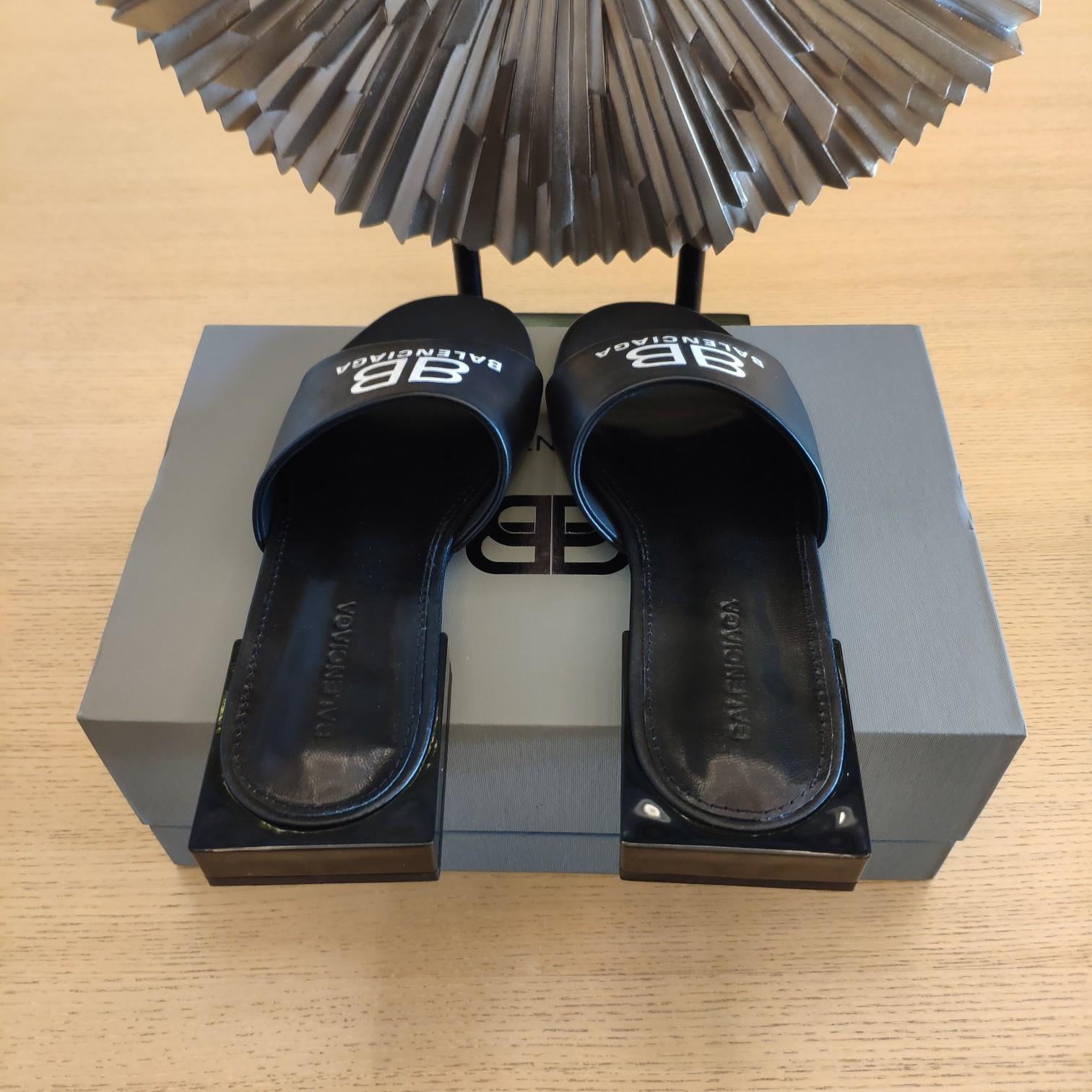 Balenciaga Box Mule Leather Sandals - EUR FASHION