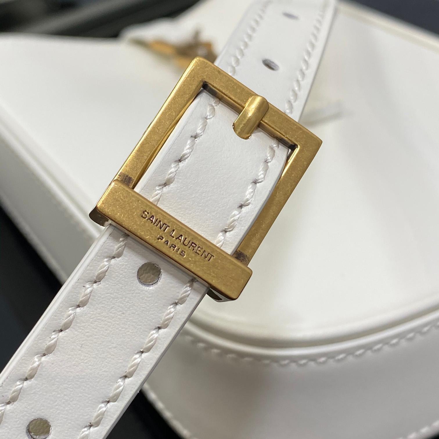 Saint Laurent Le 5 À 7 Mini Vertical In Shiny Leather - EUR FASHION