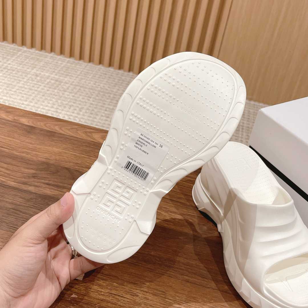 Givenchy Marshmallow Wedge sandals In Rubber - EUR FASHION