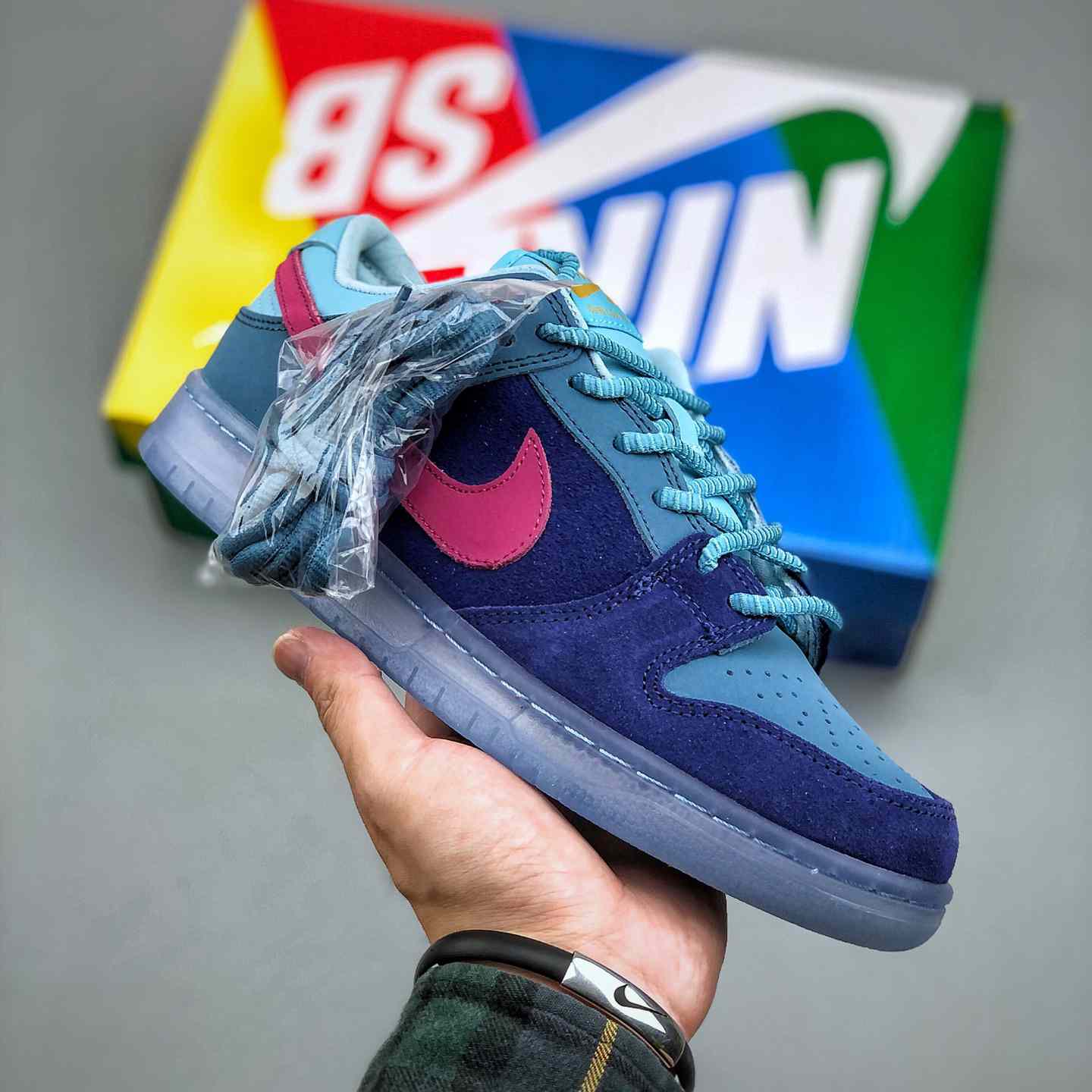 Run The Jewels x Nike SB Dunk Low Sneakers       DO9404-400 - EUR FASHION