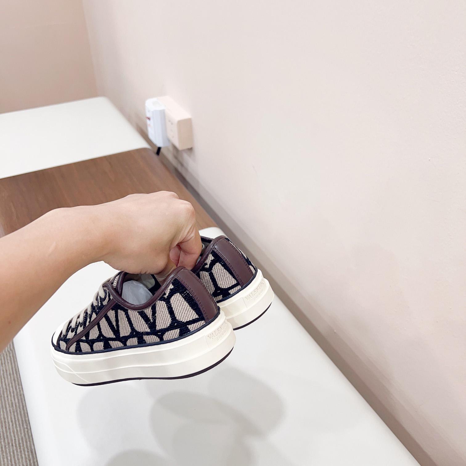 Valenti Toile Iconographe Totaloop Low-top Sneaker - EUR FASHION